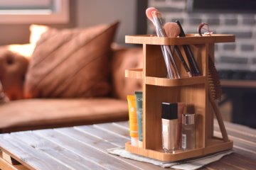 Kozzy - Dönen Kozmetik Standı