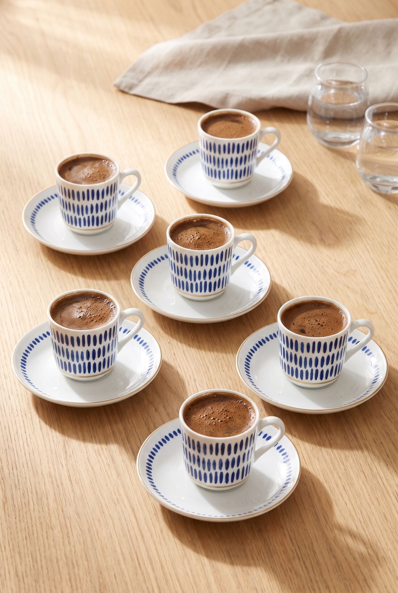 Moderna 6 Kişilik Fincan Takımı Strato